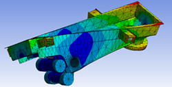 振動輸送機の有限要素解析（FEA）結果を示す3Dモデル（上側アングル）